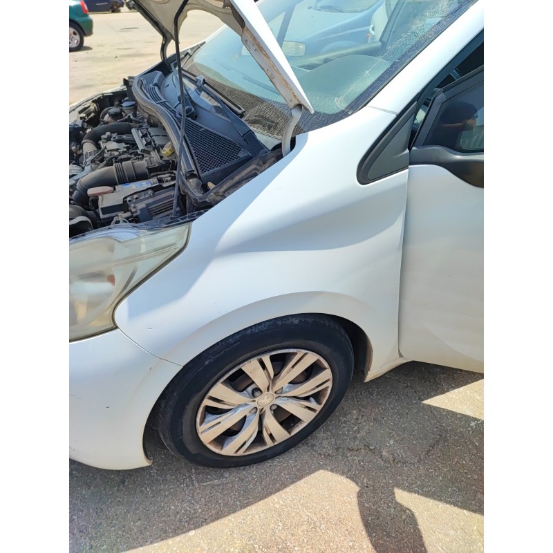 Recambio de aleta delantera izquierda para peugeot 208 i (ca_, cc_) 1.4 hdi referencia OEM IAM   