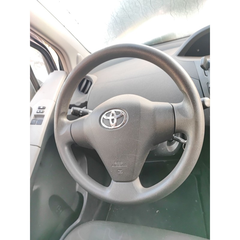 Recambio de volante para toyota yaris (_p9_) 1.0 vvt-i (ksp90_) referencia OEM IAM   