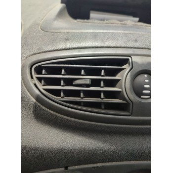 Recambio de rejilla aireadora para renault clio iii (br0/1, cr0/1) 1.5 dci (c/br0g, c/br1g) referencia OEM IAM   
