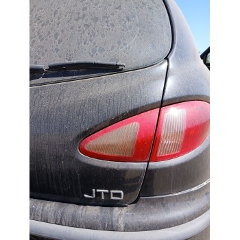 Recambio de piloto trasero derecho interior para alfa romeo 147 (937_) 1.9 jtd (937.axd1a, 937.bxd1a) referencia OEM IAM   