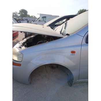 Recambio de aleta delantera izquierda para daewoo kalos sedán (klas) 1.4 referencia OEM IAM   