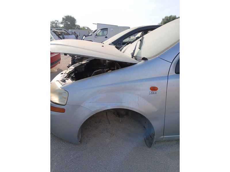 Recambio de aleta delantera izquierda para daewoo kalos sedán (klas) 1.4 referencia OEM IAM   
