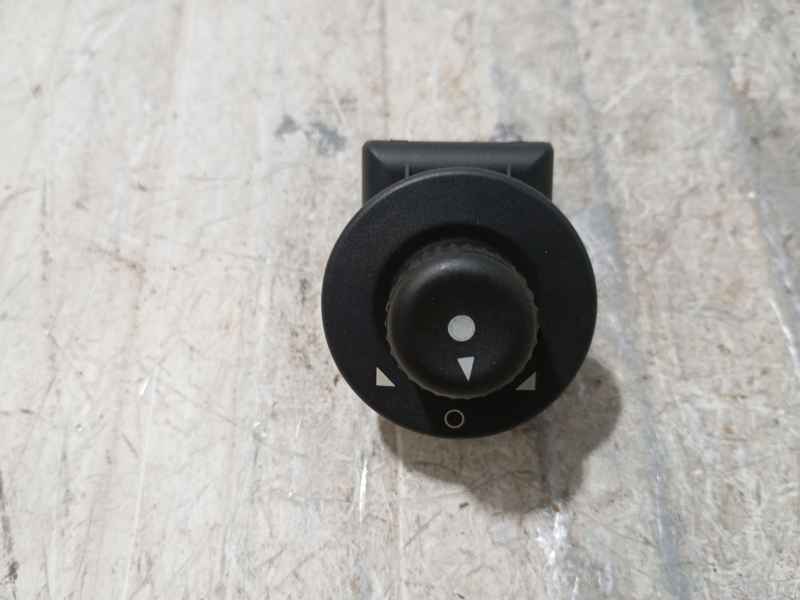 Recambio de mando retrovisor para citroën xsara picasso (n68) 2.0 hdi referencia OEM IAM 185526  
