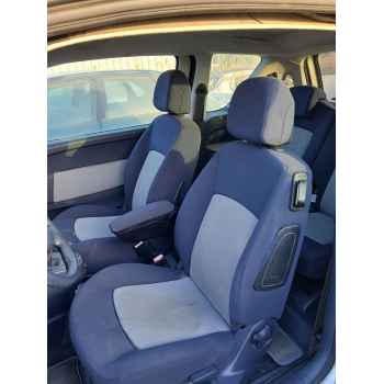 peugeot 1007 (km_) del año 2006