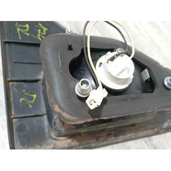 Recambio de piloto trasero derecho interior para ssangyong rodius i 2.7 xdi referencia OEM IAM 1910882  