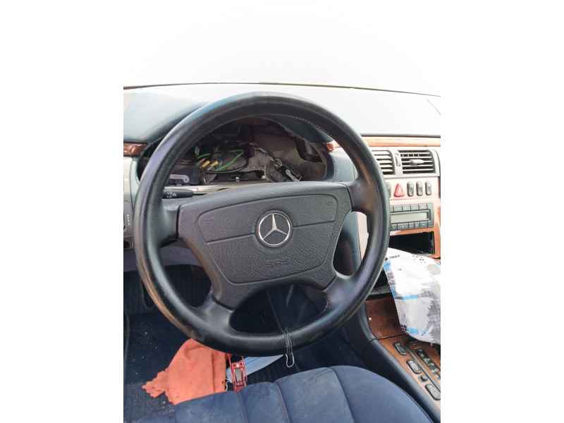 Recambio de volante para mercedes-benz clase e (w210) e 220 cdi (210.006) referencia OEM IAM   