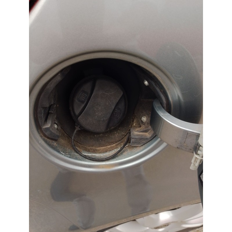 Recambio de bomba combustible para opel corsa d (s07) 1.2 (l08, l68) referencia OEM IAM 13327783  