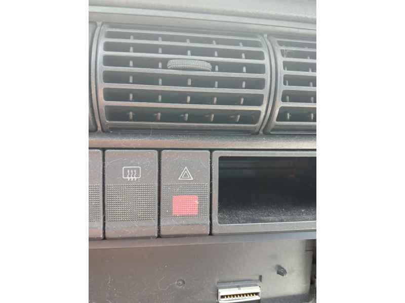 Recambio de warning para audi 100 c4 sedán (4a2) 2.6 referencia OEM IAM   