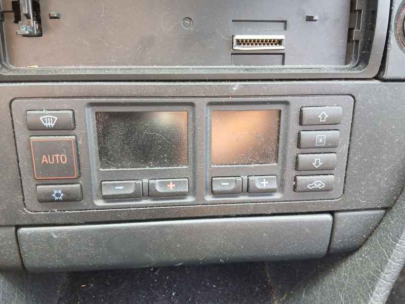 Recambio de mando climatizador para audi 100 c4 sedán (4a2) 2.6 referencia OEM IAM   
