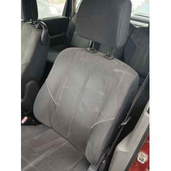 ASIENTO DELANTERO IZQUIERDO 