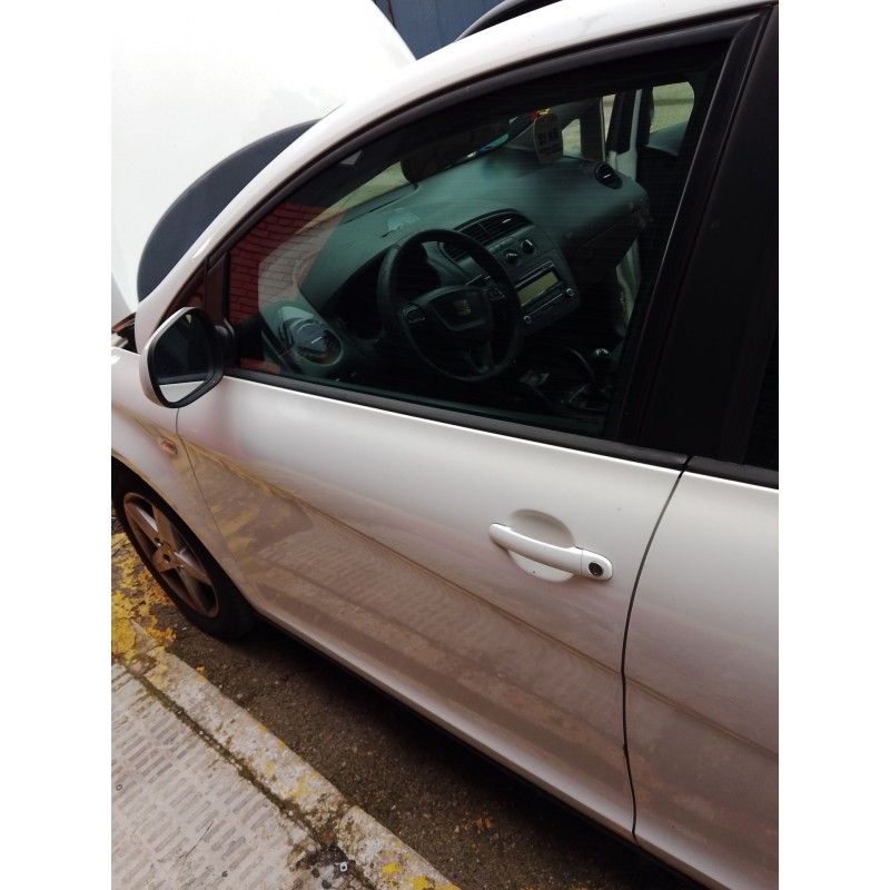 Recambio de puerta delantera derecha para seat altea xl (5p5, 5p8) 1.6 lpg referencia OEM IAM 5P0831056  