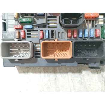 Recambio de caja reles / fusibles para citroën c4 i (lc_) 1.6 hdi referencia OEM IAM 9675878480  