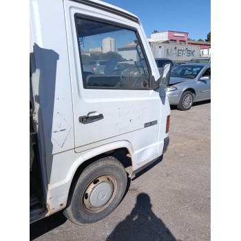 Recambio de puerta delantera derecha para mercedes-benz mb autobús (w631) d (631.333, 631.343, 631.334, 631.344) referencia OEM 