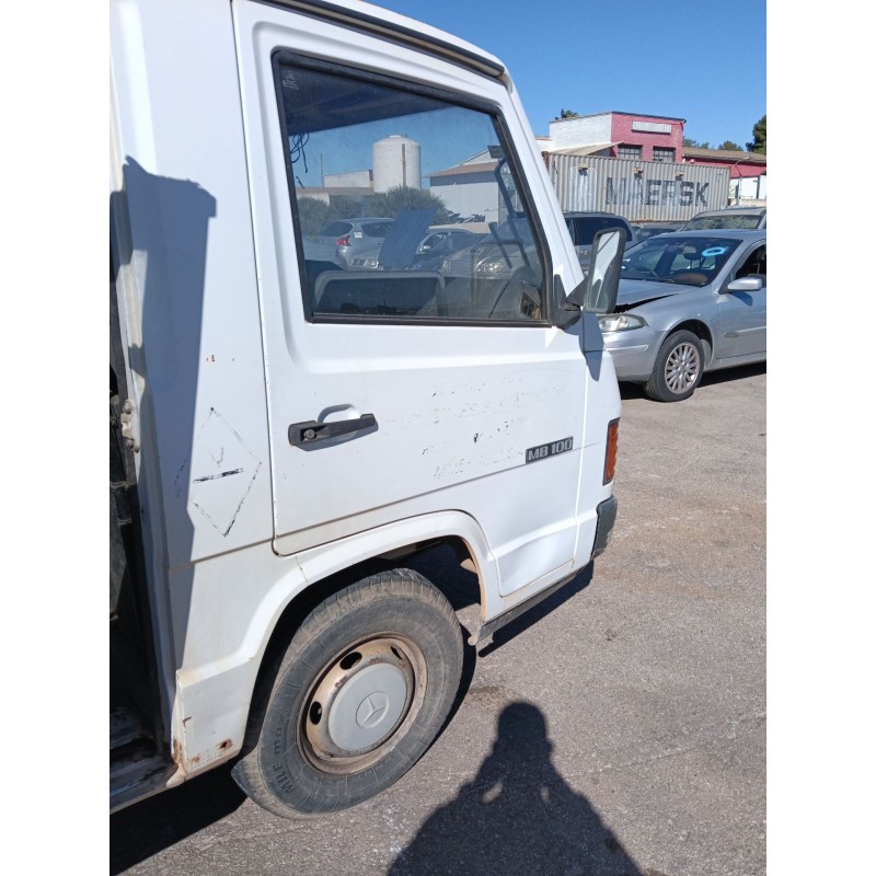 Recambio de puerta delantera derecha para mercedes-benz mb autobús (w631) d (631.333, 631.343, 631.334, 631.344) referencia OEM 