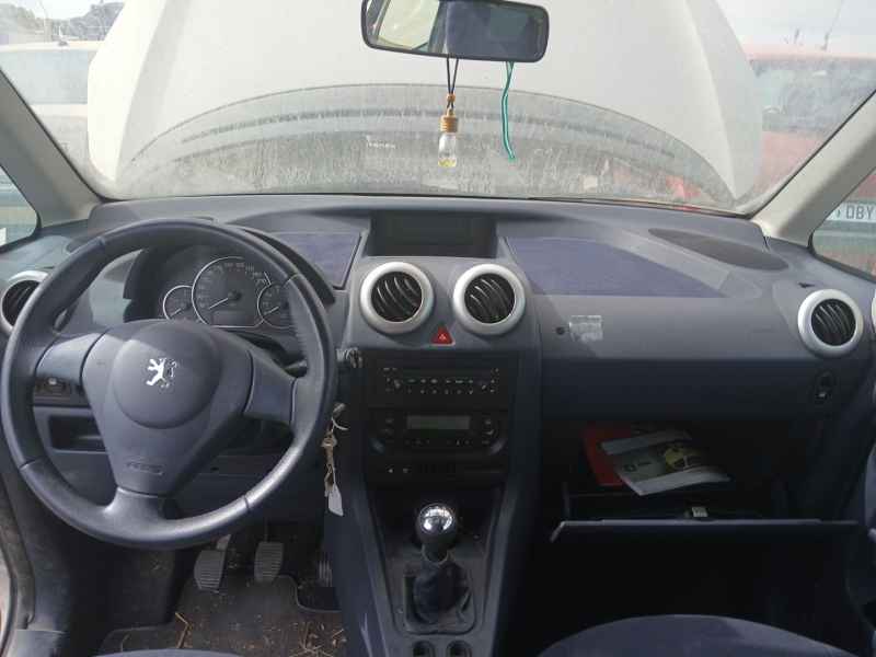 Recambio de salpicadero para peugeot 1007 (km_) 1.4 referencia OEM IAM   