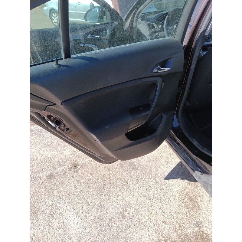 Recambio de guarnecido puerta trasero izquierdo para opel insignia a (g09) 1.4 (68) referencia OEM IAM   