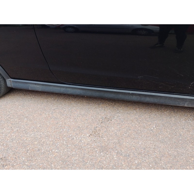 Recambio de faldon lateral derecho para opel corsa c (x01) 1.2 (f08, f68) referencia OEM IAM   