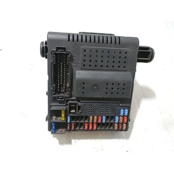 Recambio de caja reles / fusibles para volvo s60 i (384) d5 referencia OEM IAM 30795114  