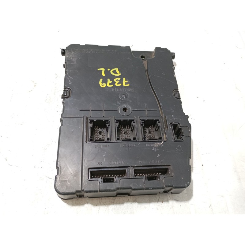 Recambio de caja reles / fusibles para renault scénic ii (jm0/1_) 1.5 dci (jm16) referencia OEM IAM S118400150F / 8200412648  