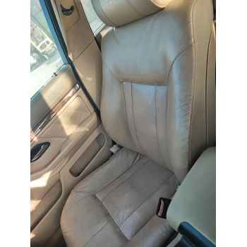 ASIENTO DELANTERO DERECHO 