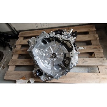 Recambio de caja cambios para toyota corolla sedán (_e21_) 1.8 vvti hybrid (zwe211, mzea12) referencia OEM IAM 1NM  