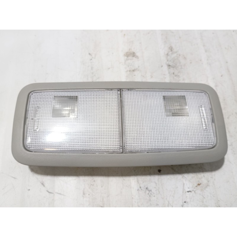 Recambio de luz interior para toyota corolla sedán (_e21_) 1.8 vvti hybrid (zwe211, mzea12) referencia OEM IAM 8136002070  