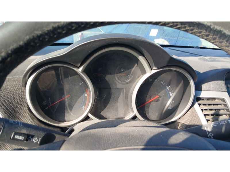 Recambio de cuadro instrumentos para chevrolet cruze hatchback (j305) 1.7 d referencia OEM IAM   