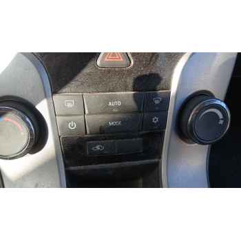 Recambio de mando climatizador para chevrolet cruze hatchback (j305) 1.7 d referencia OEM IAM   