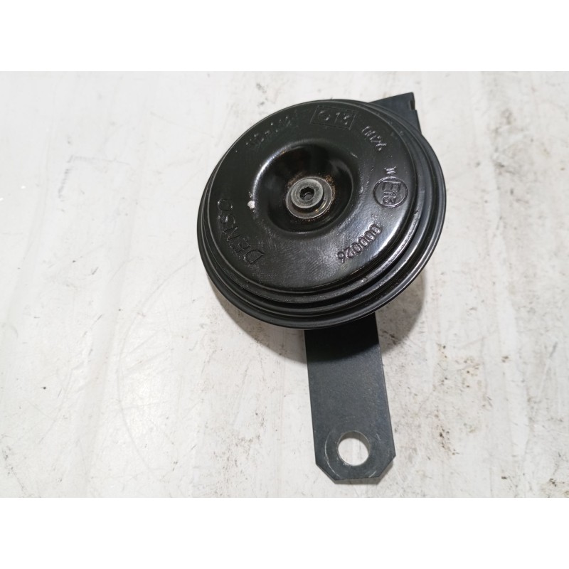 Recambio de claxon para toyota corolla sedán (_e21_) 1.8 vvti hybrid (zwe211, mzea12) referencia OEM IAM 8652047010 / 2722001530
