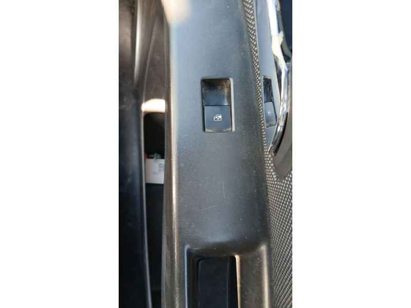 Recambio de mando elevalunas delantero derecho para chevrolet cruze hatchback (j305) 1.7 d referencia OEM IAM   