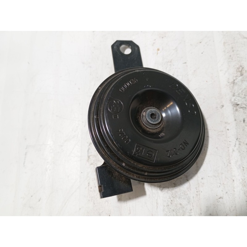 Recambio de claxon para toyota corolla sedán (_e21_) 1.8 vvti hybrid (zwe211, mzea12) referencia OEM IAM 8651048070 / 2721001530