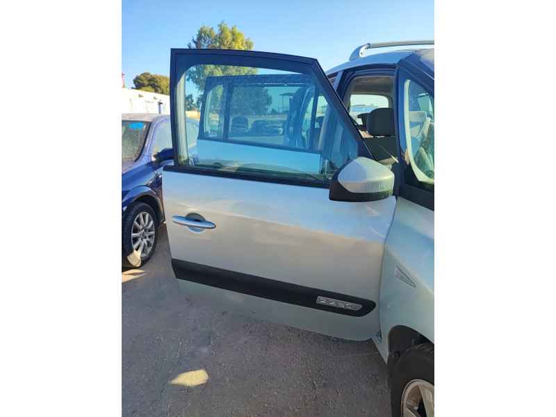 Recambio de puerta delantera derecha para renault espace iv (jk0/1_) 2.2 dci (jk0h) referencia OEM IAM   