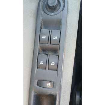 Recambio de mando elevalunas delantero izquierdo para renault espace iv (jk0/1_) 2.2 dci (jk0h) referencia OEM IAM   