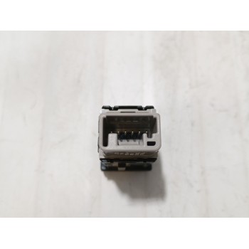 Recambio de interruptor antiniebla para toyota corolla sedán (_e21_) 1.8 vvti hybrid (zwe211, mzea12) referencia OEM IAM G5820B2
