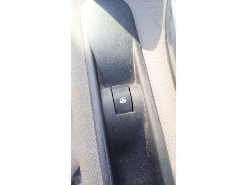 Recambio de mando elevalunas delantero derecho para renault espace iv (jk0/1_) 2.2 dci (jk0h) referencia OEM IAM   