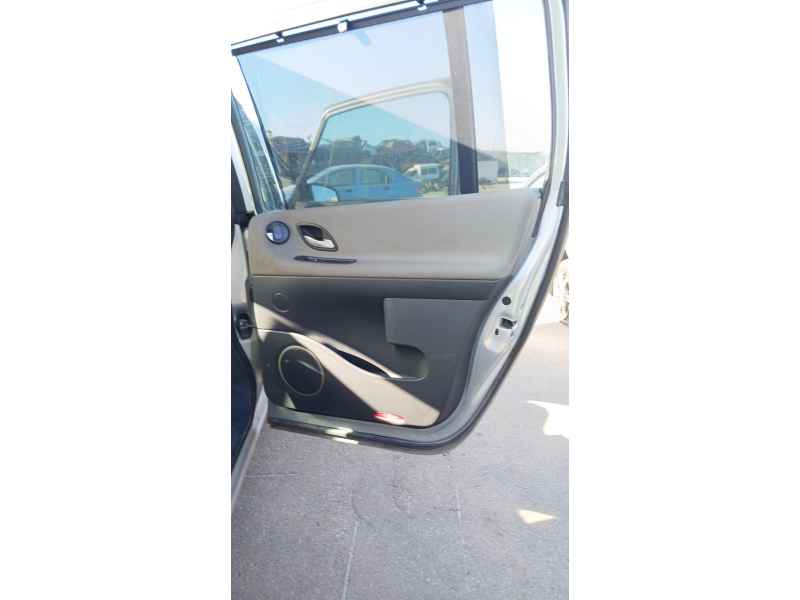 Recambio de guarnecido puerta trasera derecha para renault espace iv (jk0/1_) 2.2 dci (jk0h) referencia OEM IAM   