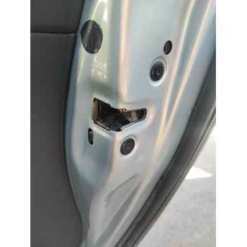 CERRADURA PUERTA TRASERA DERECHA 