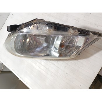 Recambio de faro izquierdo para toyota yaris (_p13_) 1.4 d (nlp130_) referencia OEM IAM 811300D470  