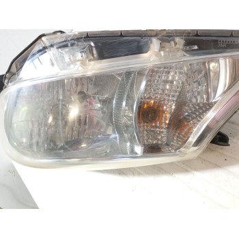 Recambio de faro izquierdo para toyota yaris (_p13_) 1.4 d (nlp130_) referencia OEM IAM 811300D470  