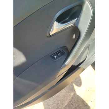 Recambio de mando elevalunas trasero izquierdo para volkswagen polo v (6r1, 6c1) 1.6 tdi referencia OEM IAM   