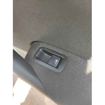 MANDO ELEVALUNAS TRASERO DERECHO 