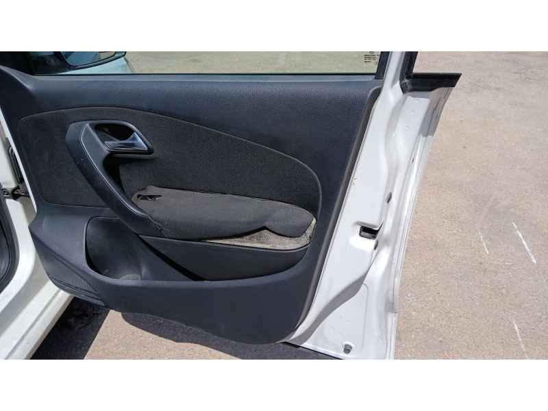 Recambio de guarnecido puerta delantera derecha para volkswagen polo v (6r1, 6c1) 1.6 tdi referencia OEM IAM   
