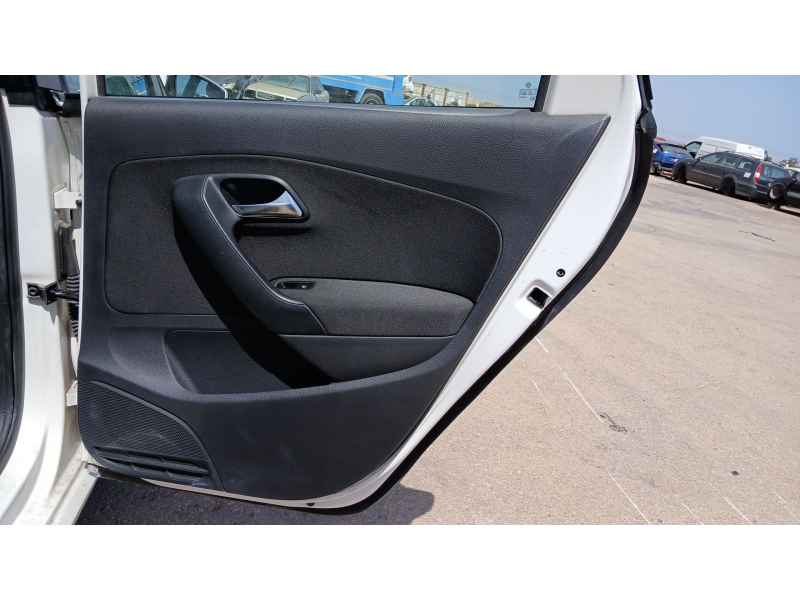 Recambio de guarnecido puerta trasera derecha para volkswagen polo v (6r1, 6c1) 1.6 tdi referencia OEM IAM   