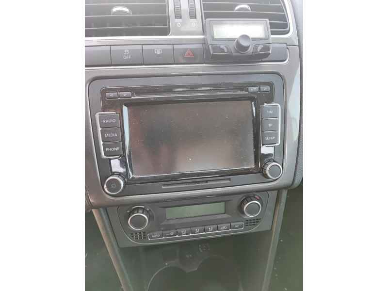 Recambio de sistema audio / radio cd para volkswagen polo v (6r1, 6c1) 1.6 tdi referencia OEM IAM   