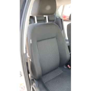 ASIENTO DELANTERO DERECHO 