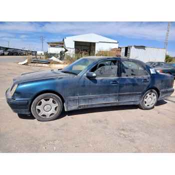 mercedes-benz clase e (w210) del año 2000