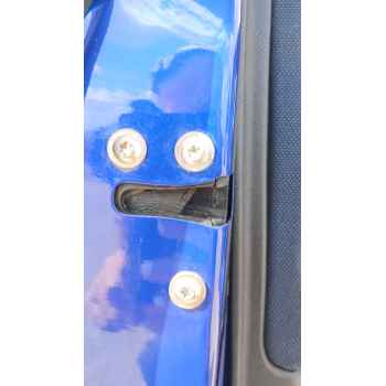 Recambio de cerradura puerta delantera izquierda para mg zr 105 referencia OEM IAM   