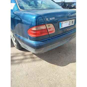 Recambio de paragolpes trasero para mercedes-benz clase e (w210) e 320 cdi (210.026) referencia OEM IAM   
