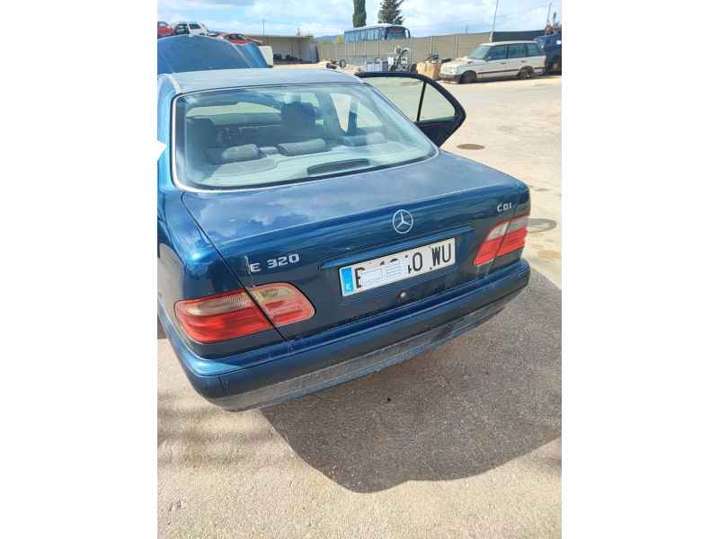 Recambio de porton trasero para mercedes-benz clase e (w210) e 320 cdi (210.026) referencia OEM IAM   