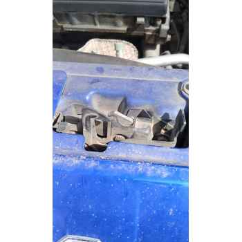 Recambio de cerradura capot para mg zr 105 referencia OEM IAM   